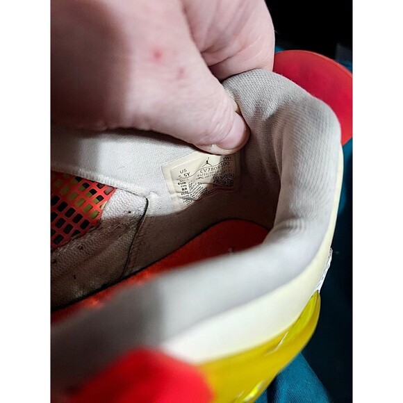 Nike Jordan 4 retro gs youth US Sz. 5.5 lemon venom - Picture 7 of 7